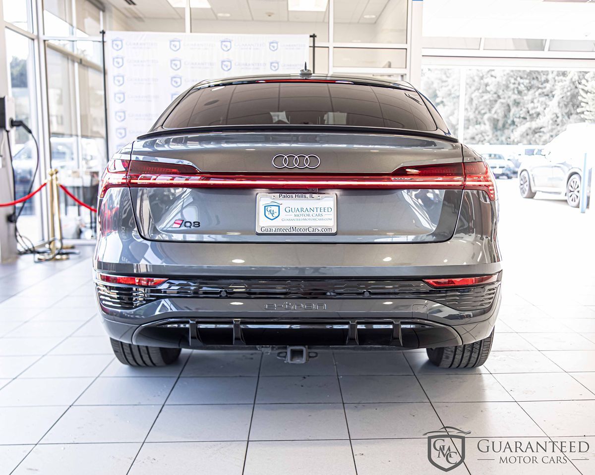 2024 Audi Q8 E-tron line Premium photo 9