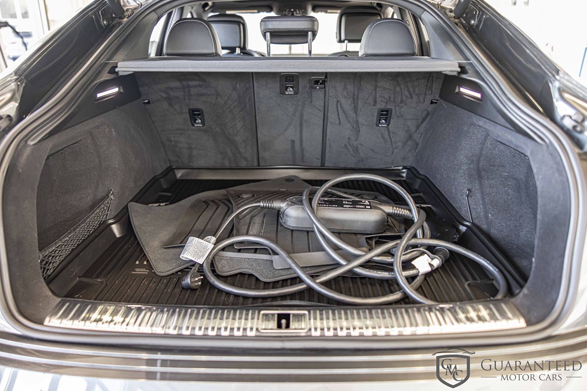 2024 Audi Q8 E-tron line Premium photo 12