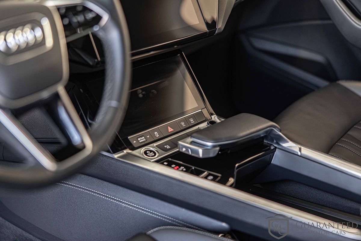 2024 Audi Q8 E-tron line Premium photo 17