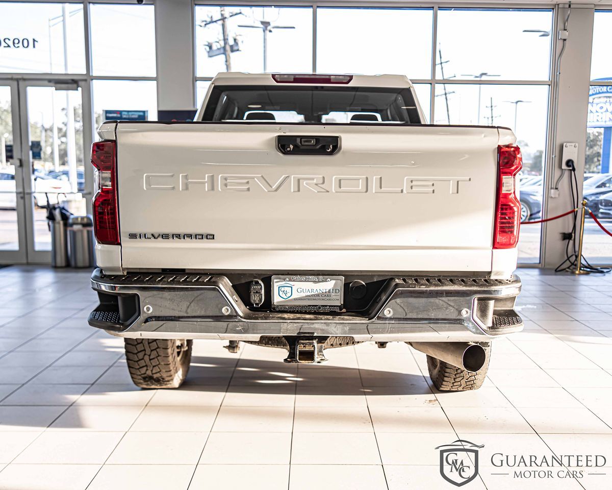 2024 Chevrolet Silverado 2500HD Work Truck photo 2