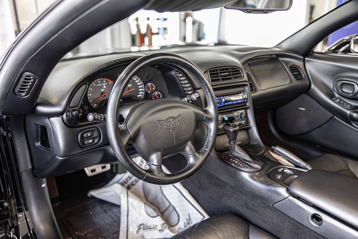 1998 CHEVROLET CORVETTE - Image 20