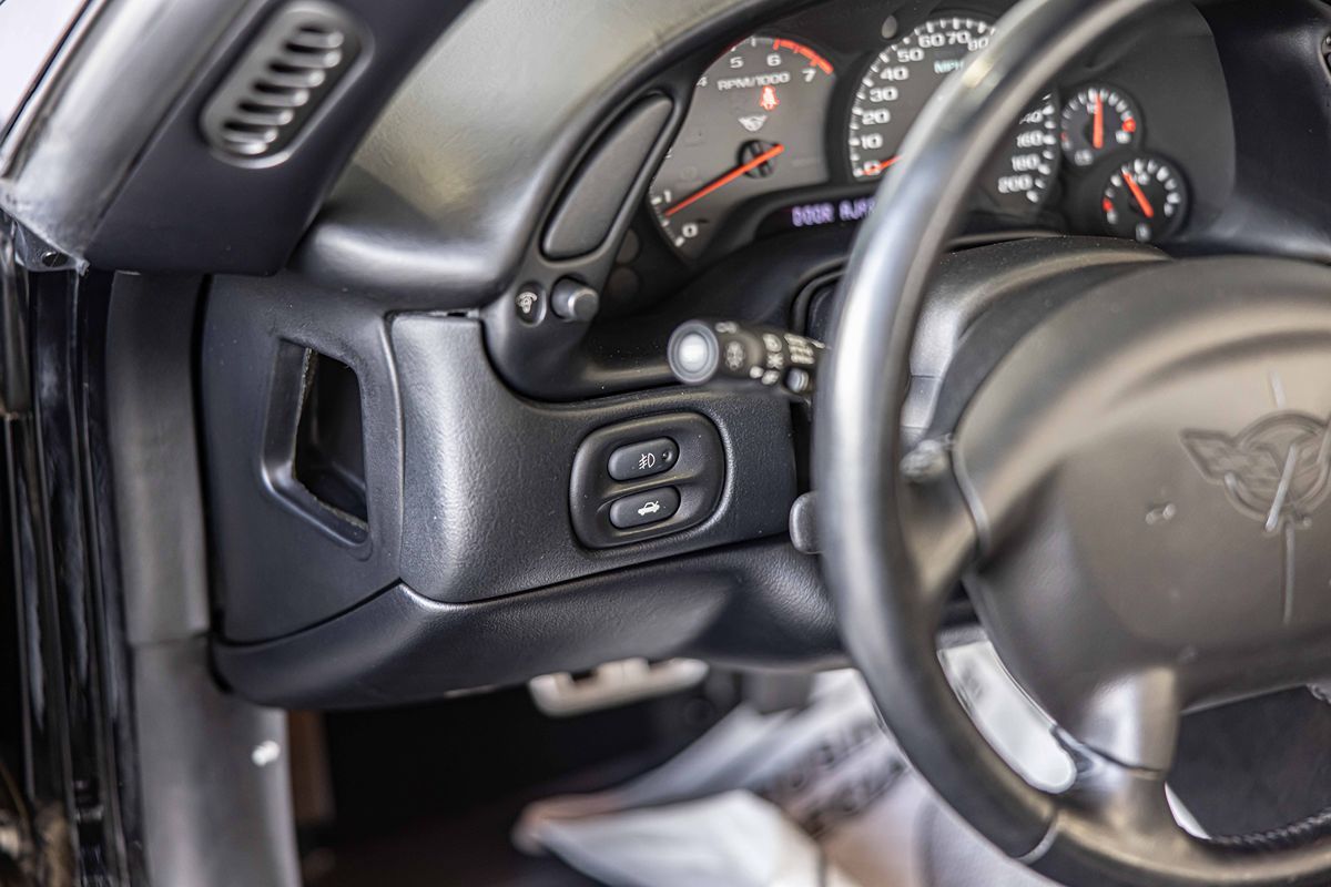 1998 CHEVROLET CORVETTE - Image 21