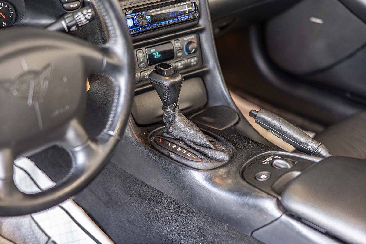 1998 CHEVROLET CORVETTE - Image 22