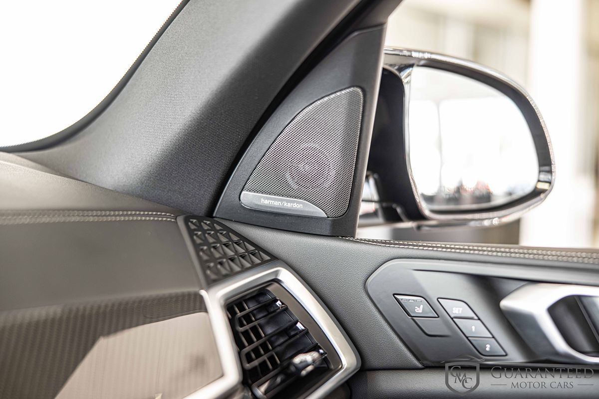 2025 BMW X5 - Image 33
