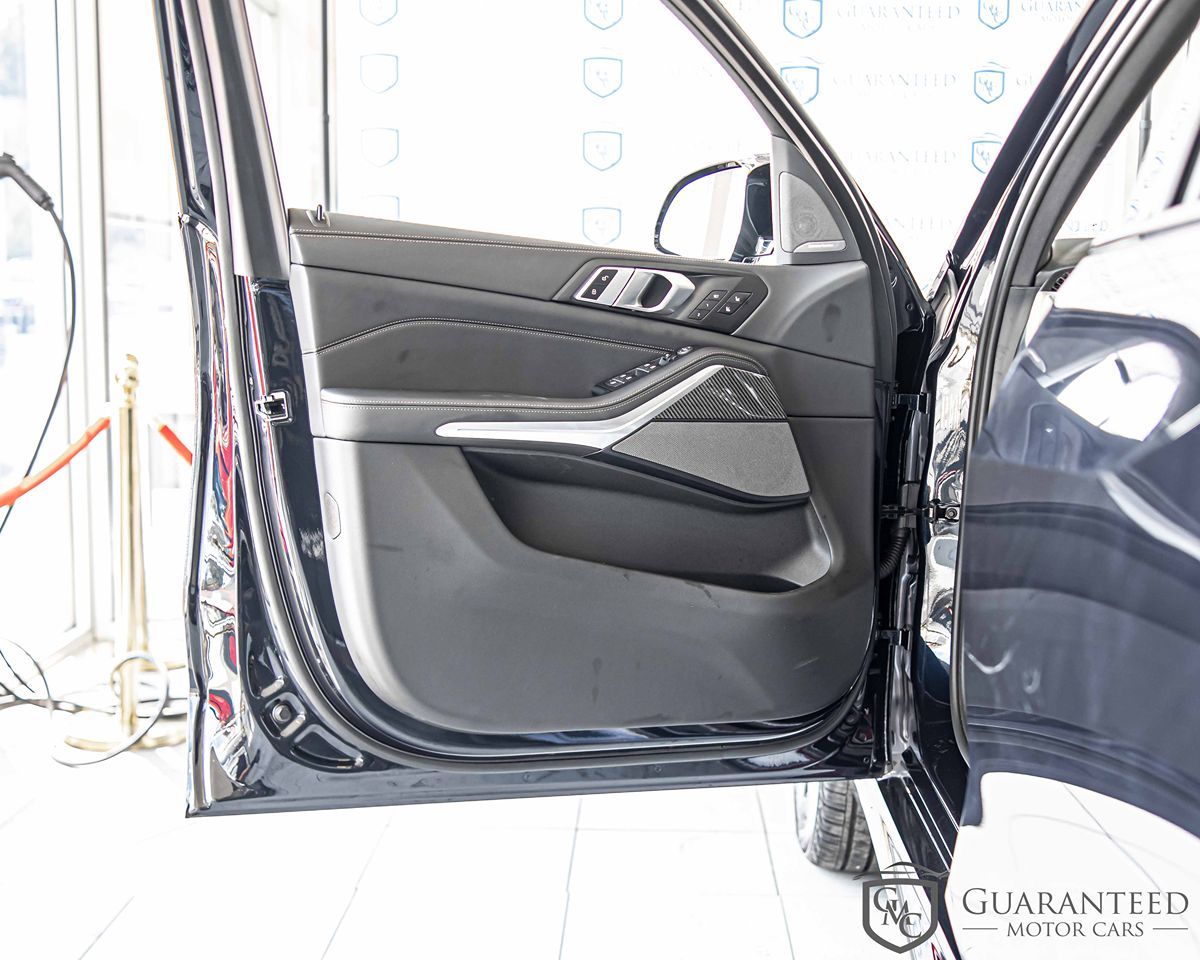 2025 BMW X5 - Image 34