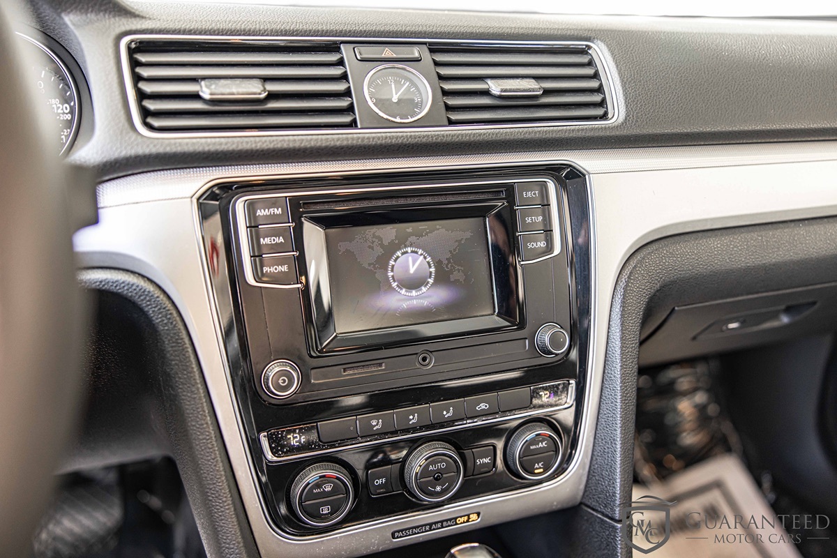 2016 VOLKSWAGEN PASSAT - Image 28