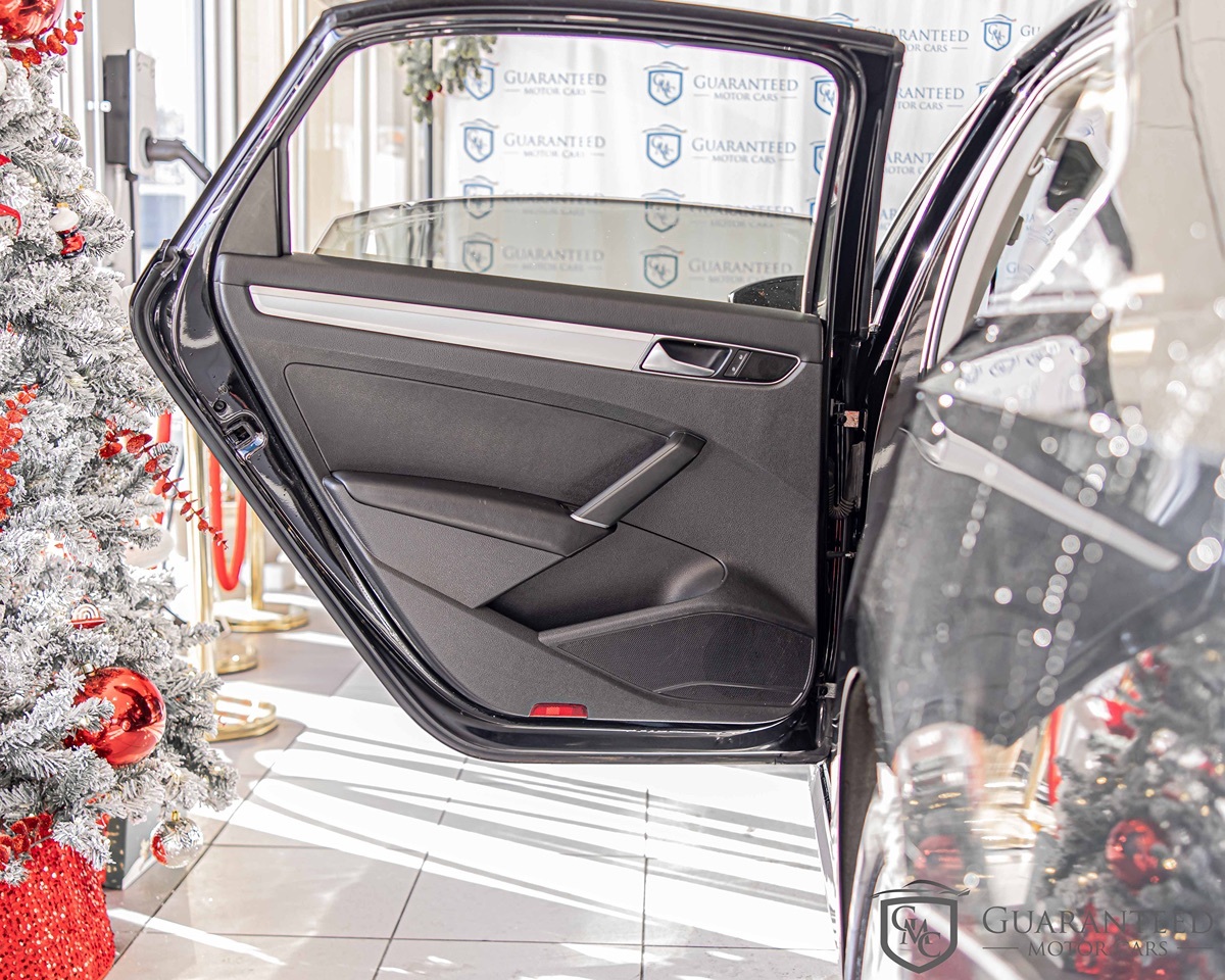 2016 VOLKSWAGEN PASSAT - Image 34