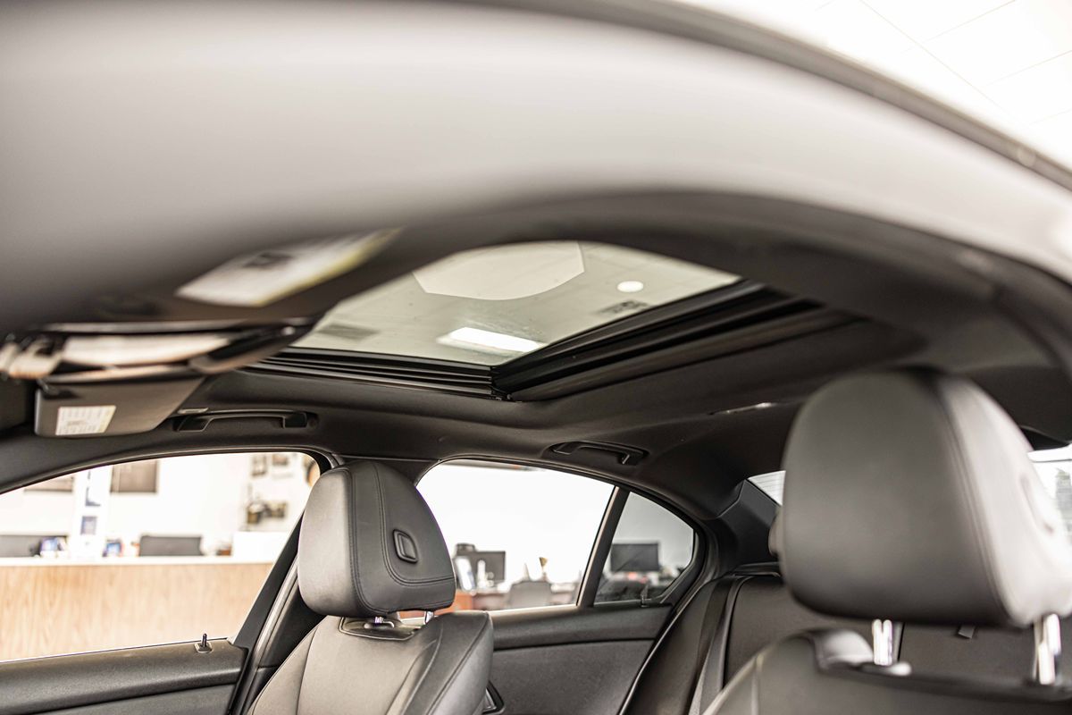 2021 BMW 330I - Image 21