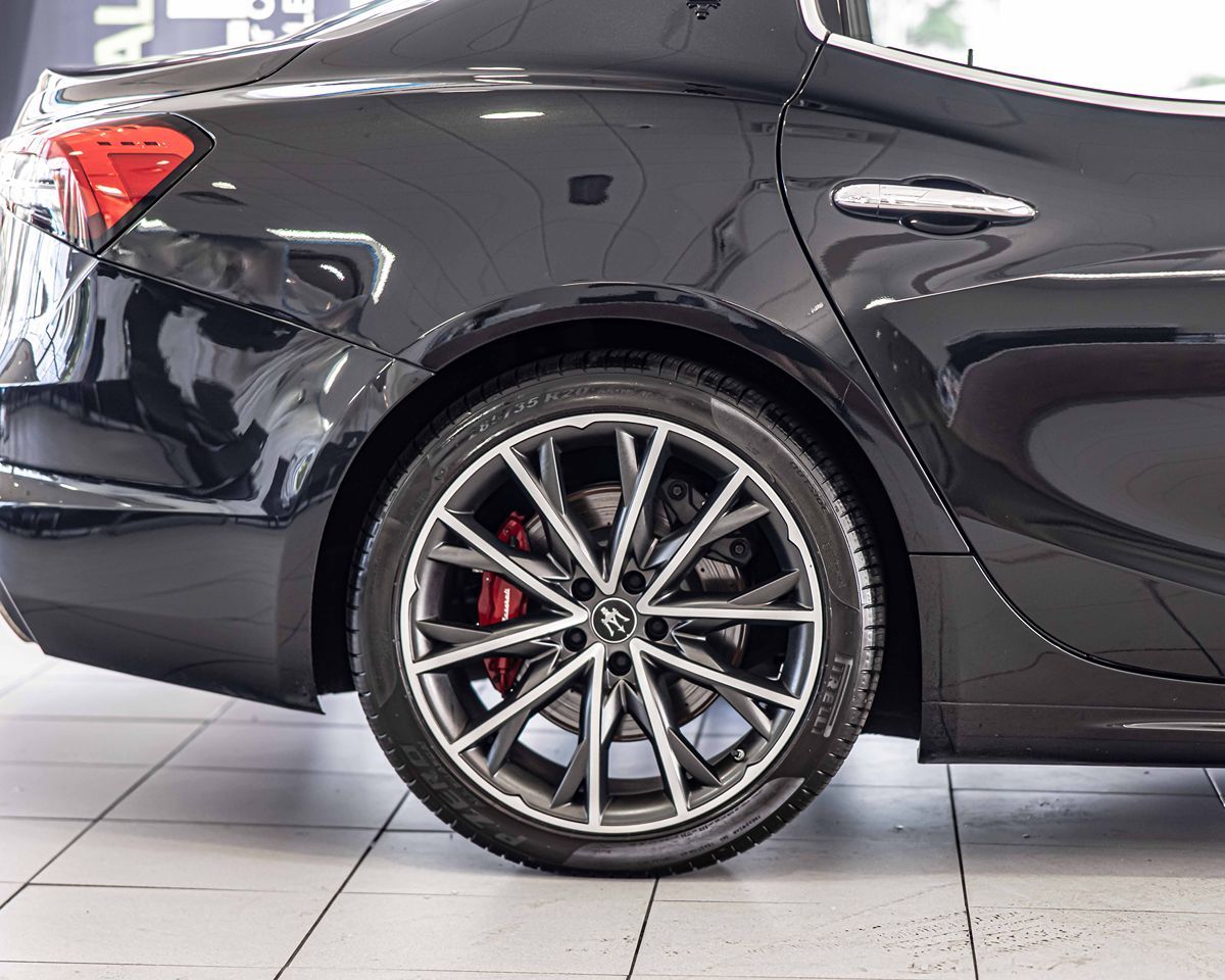 2022 Maserati Ghibli Modena Q4 photo 11