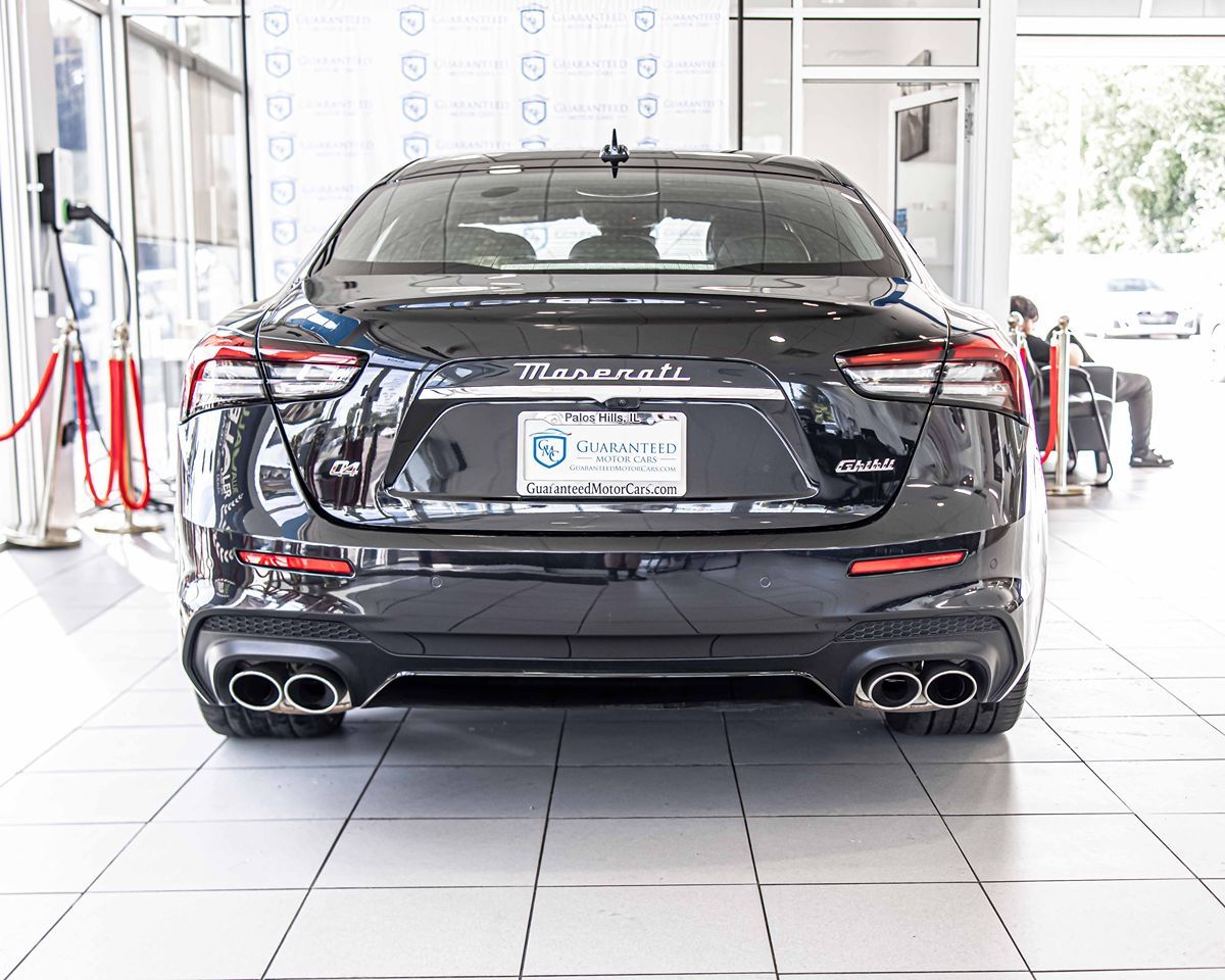 2022 Maserati Ghibli Modena Q4 photo 13