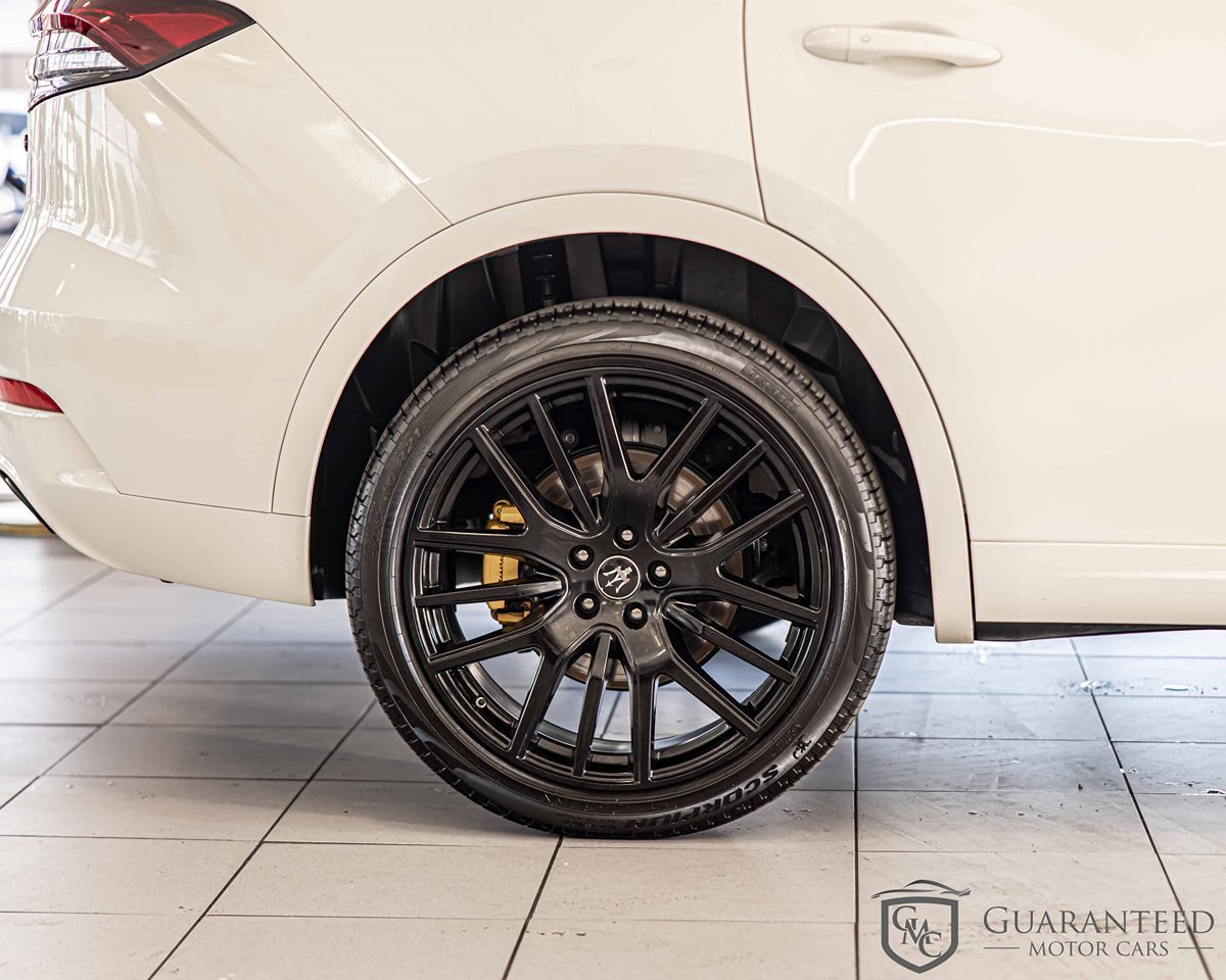 2022 MASERATI LEVANTE - Image 12