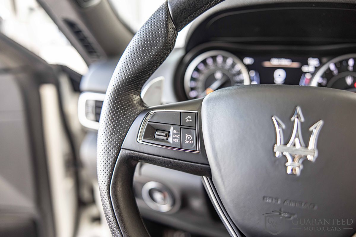 2022 MASERATI LEVANTE - Image 26