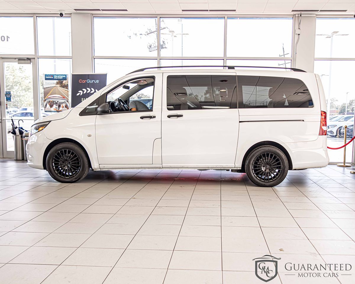 2019 Mercedes Benz Metris Passenger Van photo 6