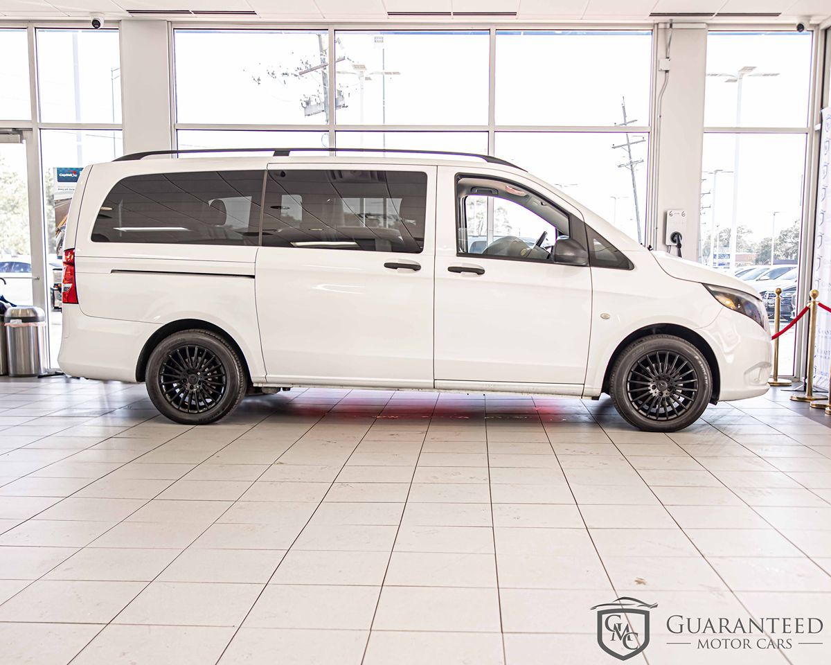 2019 Mercedes Benz Metris Passenger Van photo 9