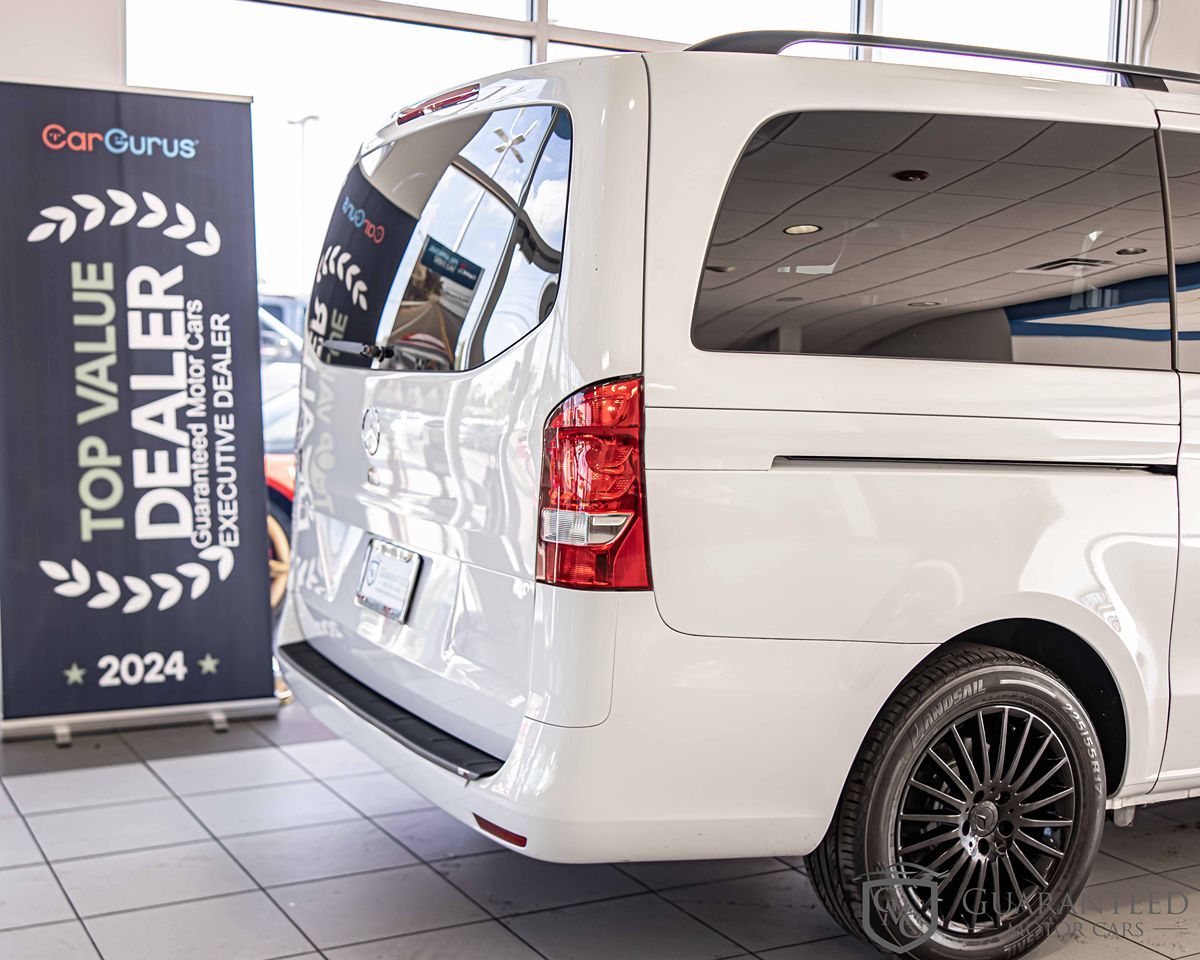 2019 Mercedes Benz Metris Passenger Van photo 12