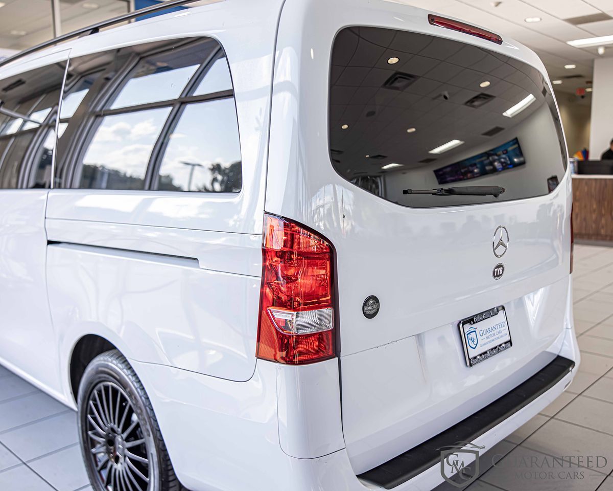 2019 Mercedes Benz Metris Passenger Van photo 14