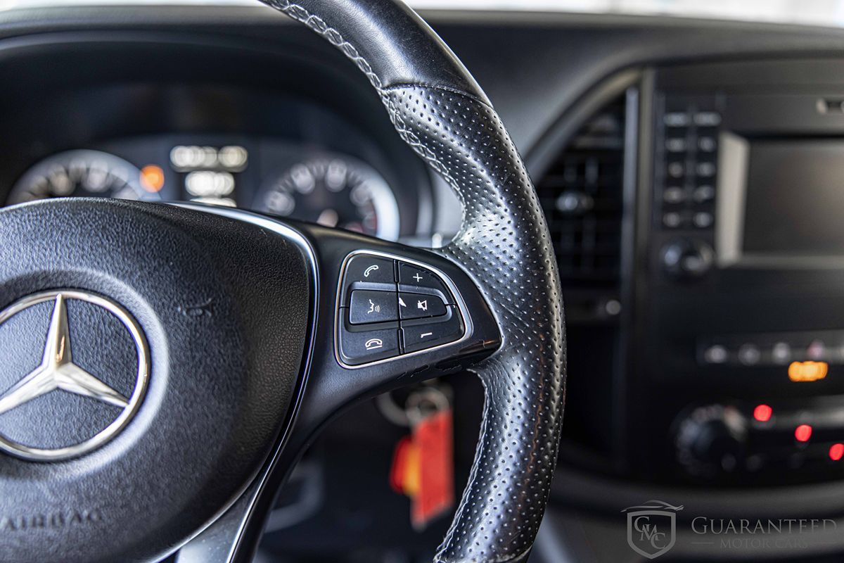 2019 Mercedes Benz Metris Passenger Van photo 21