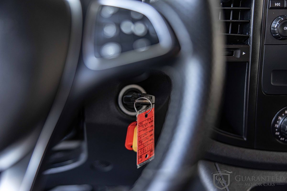 2019 Mercedes Benz Metris Passenger Van photo 22