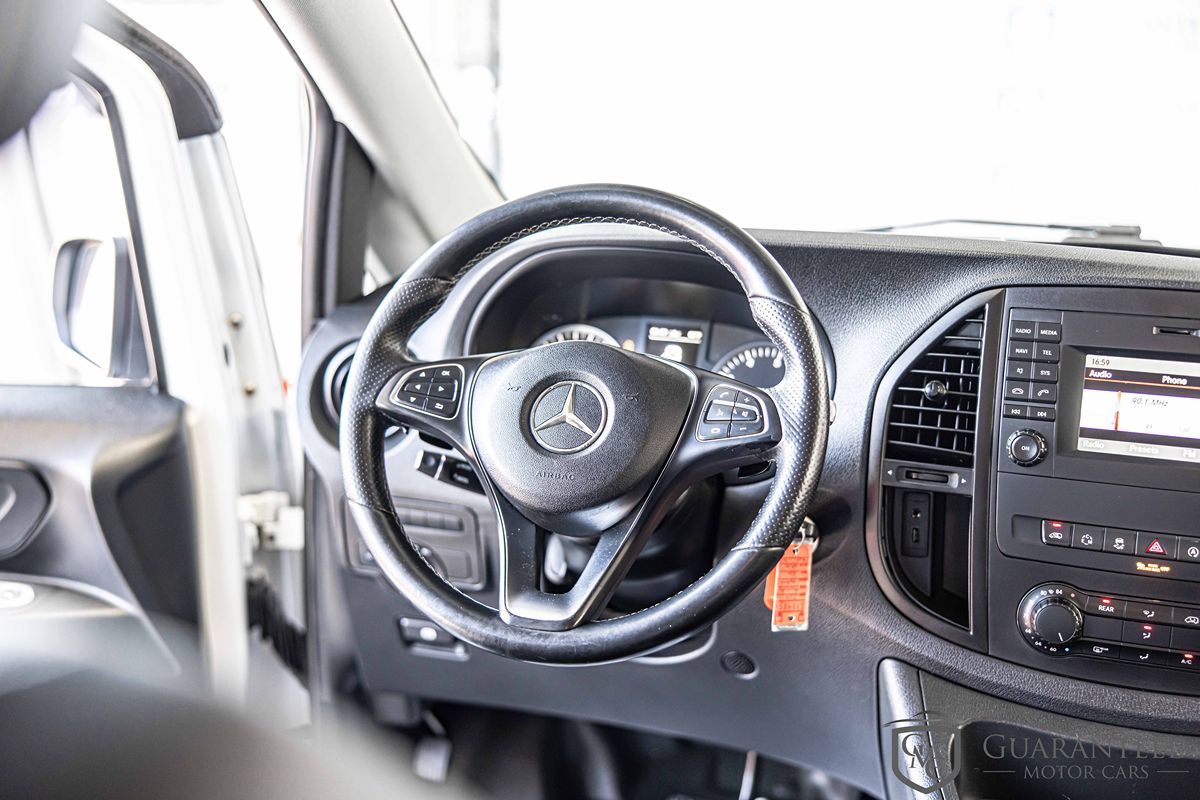 2019 Mercedes Benz Metris Passenger Van photo 28