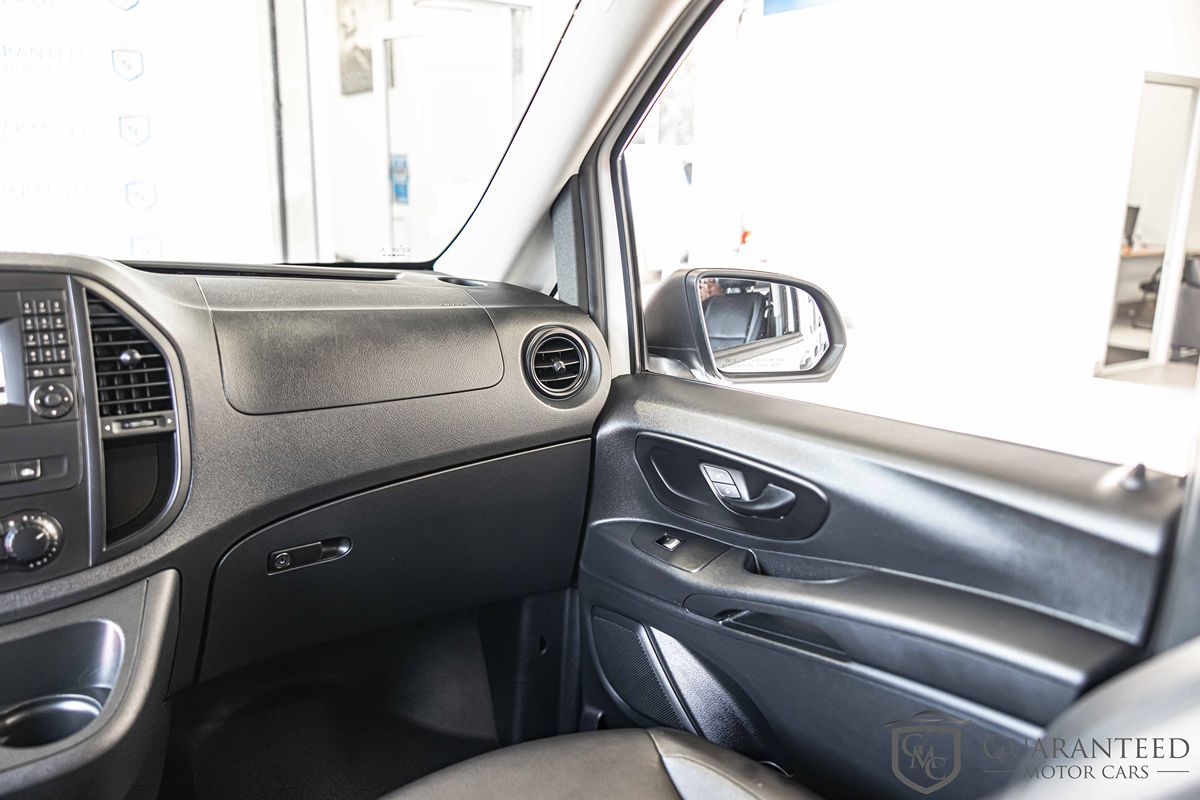 2019 Mercedes Benz Metris Passenger Van photo 30
