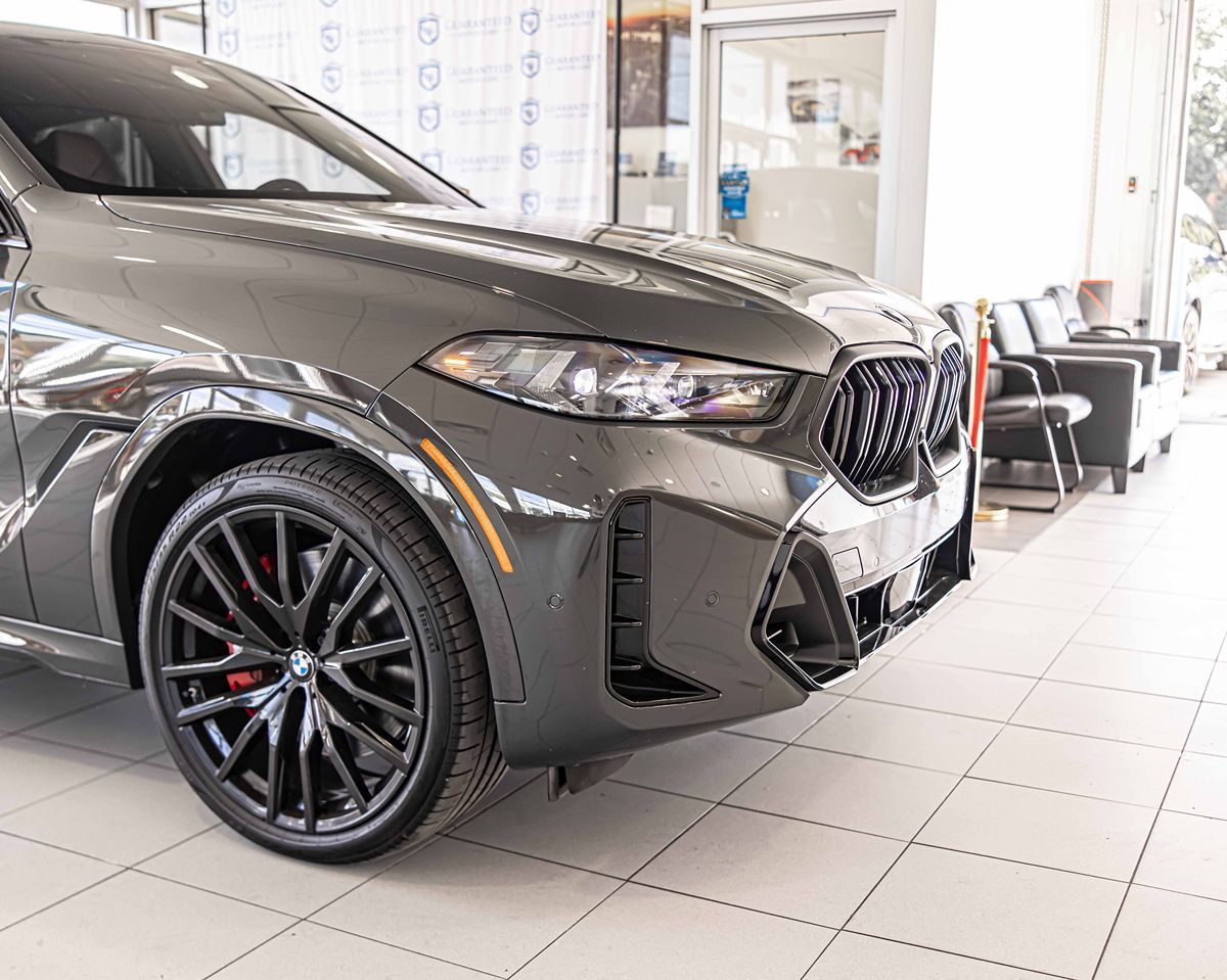 2025 Bmw X6 M60i xDr photo 3