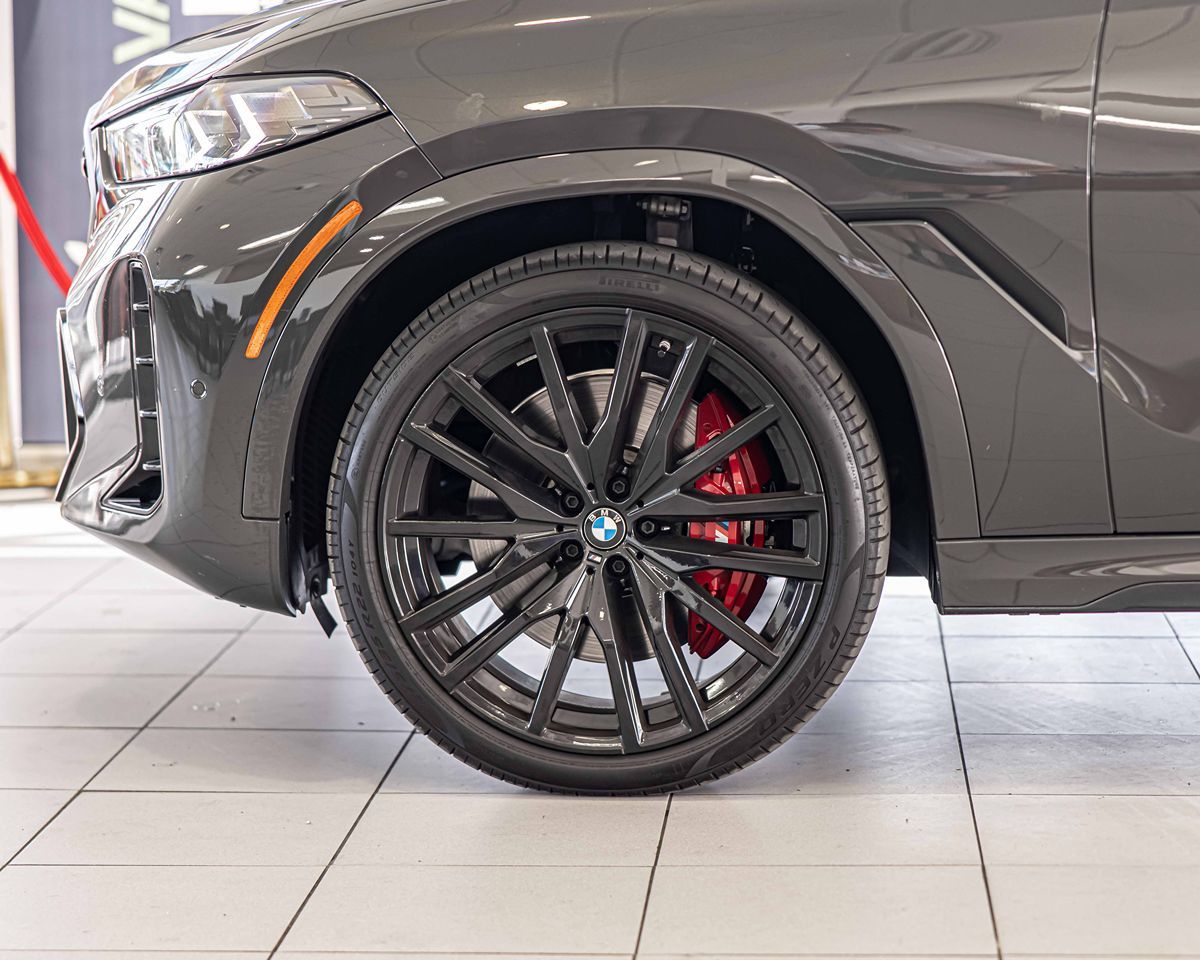 2025 Bmw X6 M60i xDr photo 8