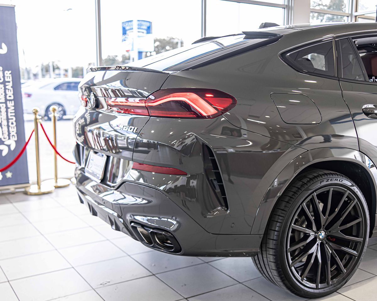 2025 Bmw X6 M60i xDr photo 12
