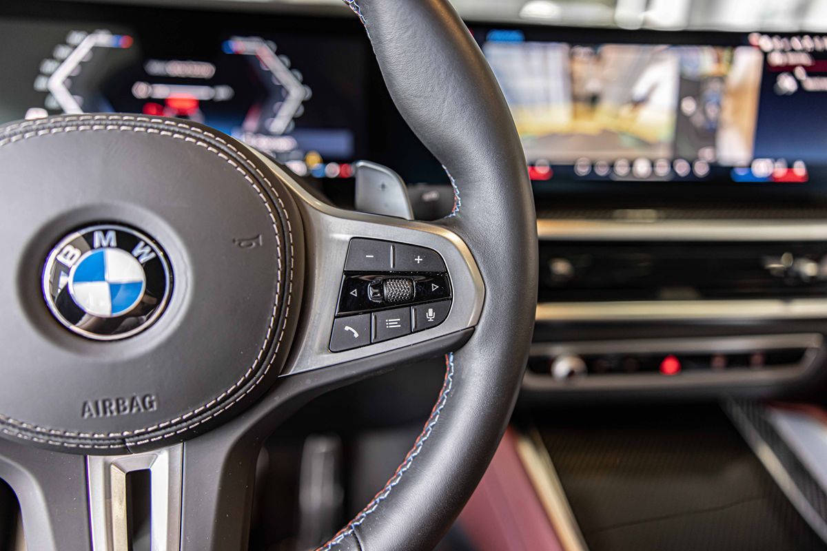 2025 Bmw X6 M60i xDr photo 24