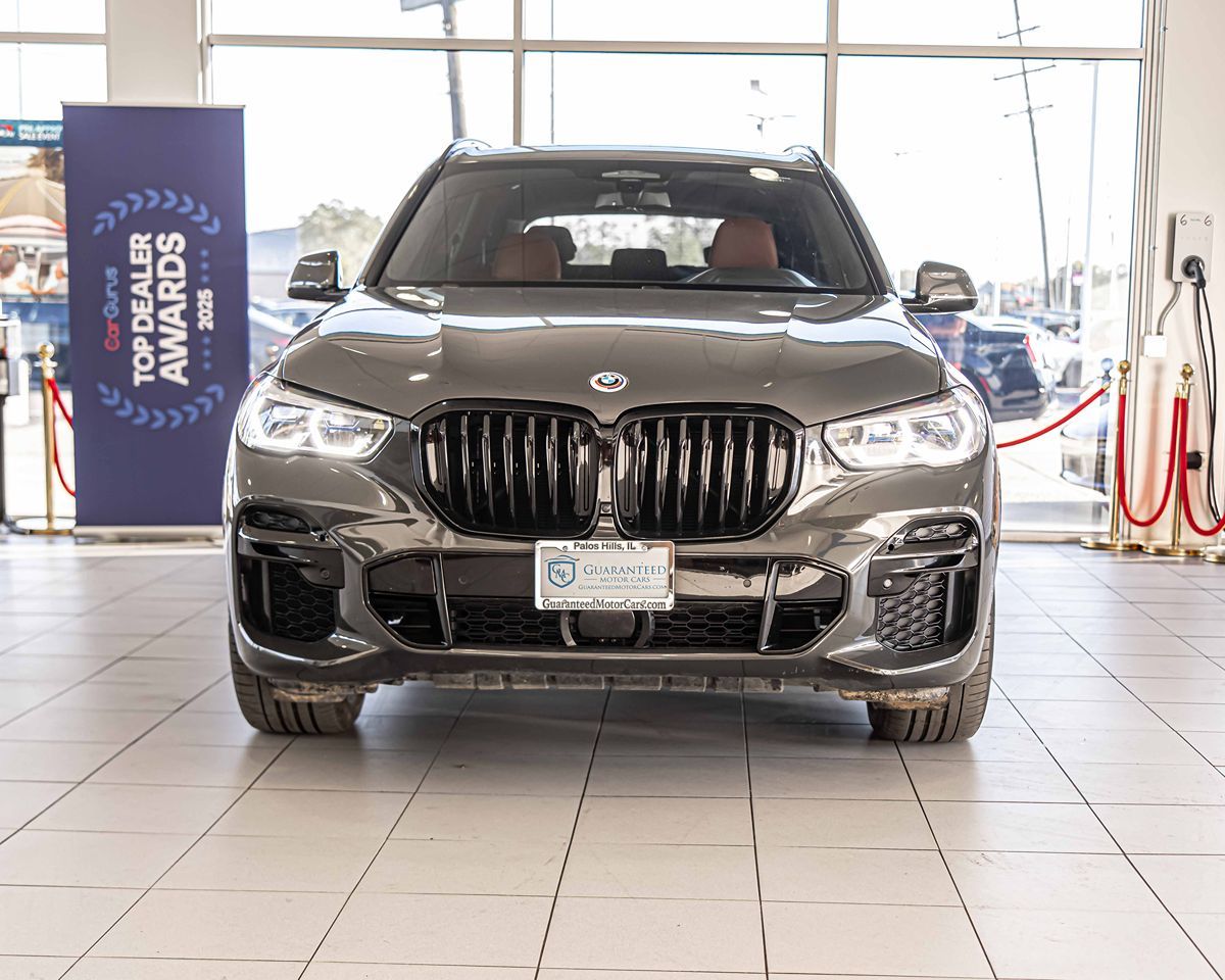 2023 Bmw X5 M50i photo 2