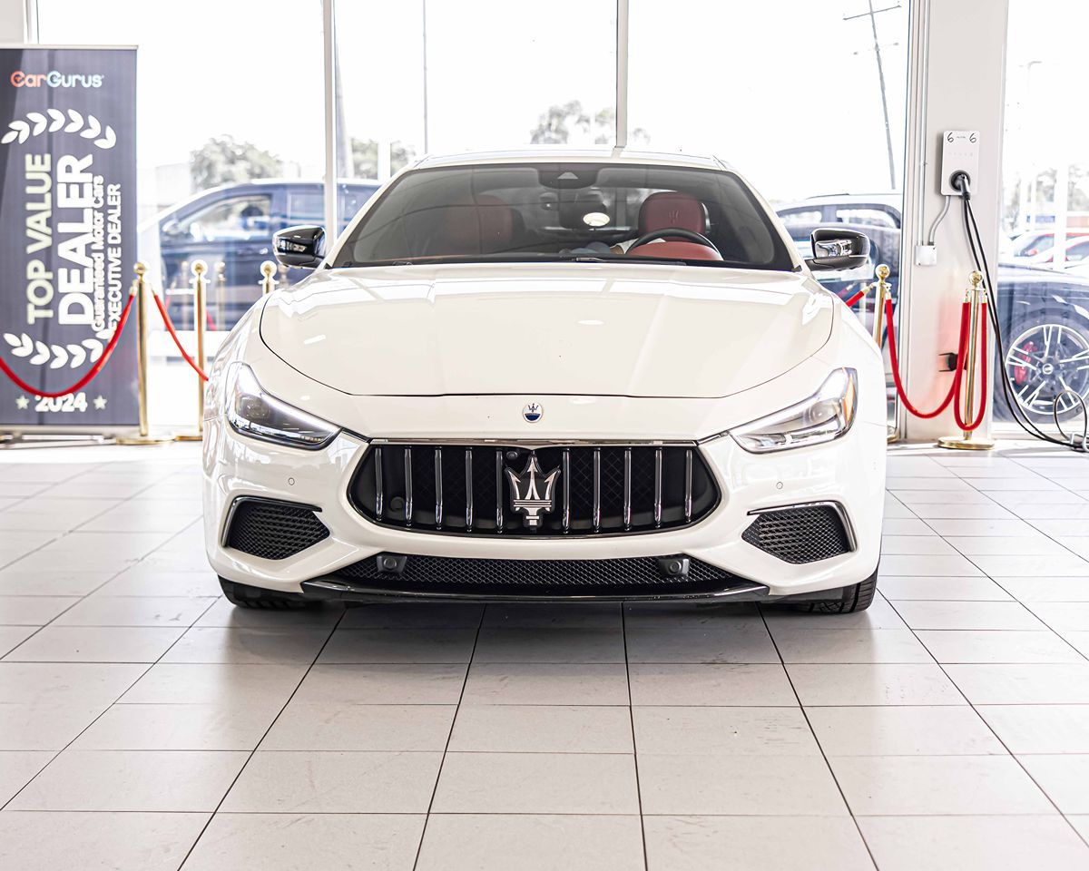 2022 Maserati Ghibli Modena Q4 photo 3