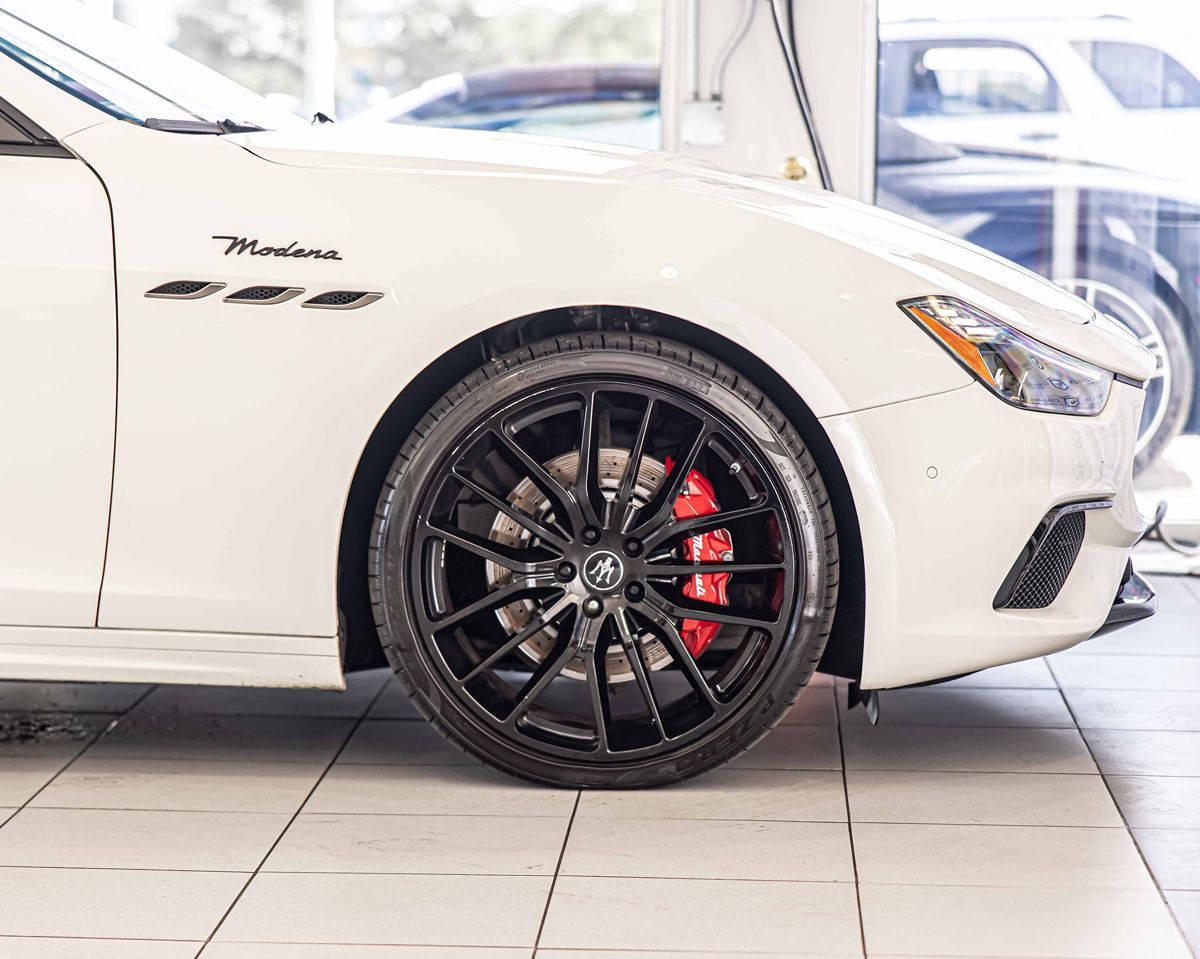 2022 Maserati Ghibli Modena Q4 photo 11