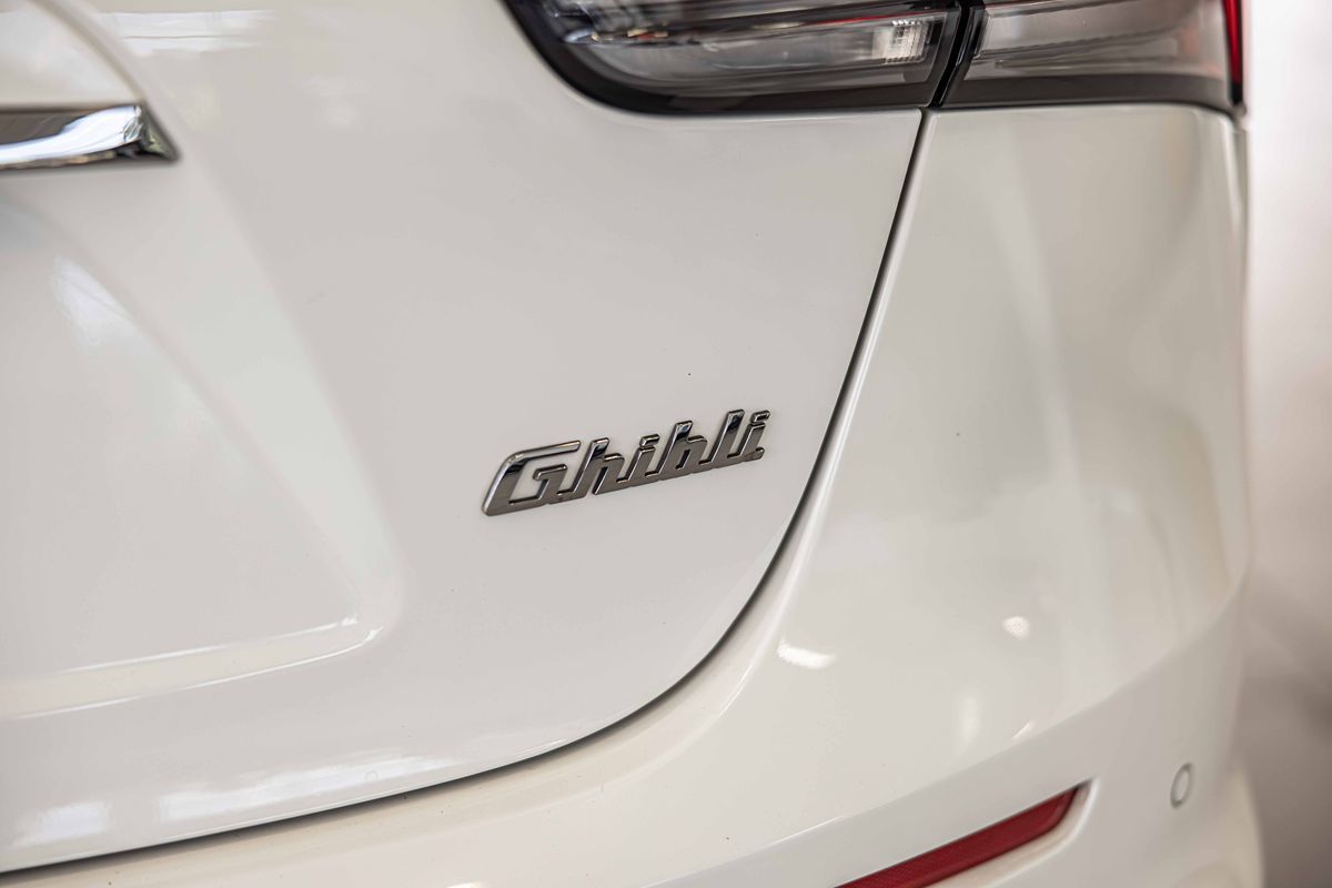 2022 Maserati Ghibli Modena Q4 photo 17