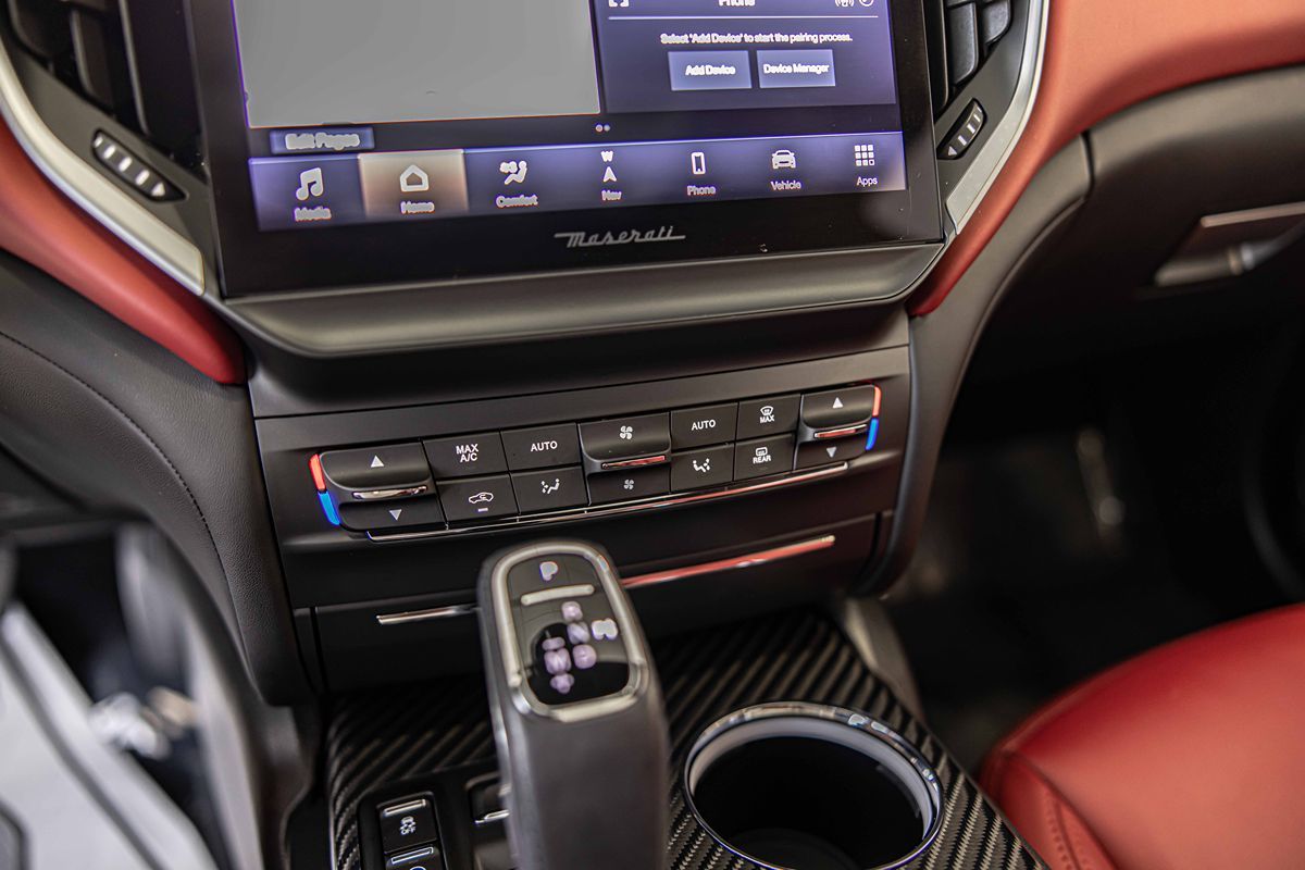 2022 Maserati Ghibli Modena Q4 photo 28