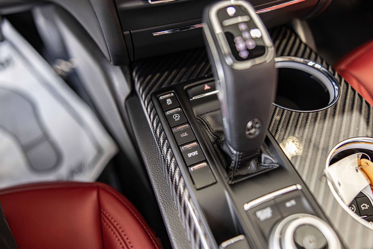 2022 Maserati Ghibli Modena Q4 photo 29