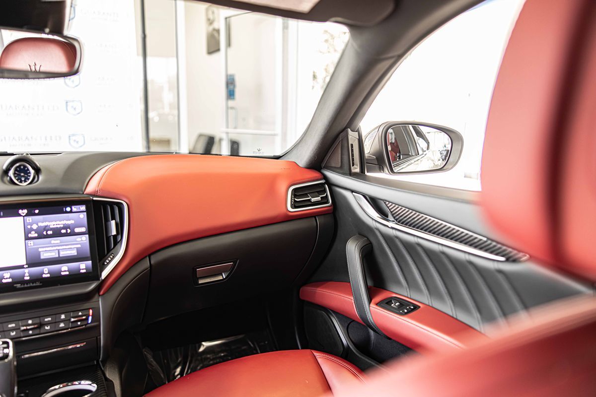 2022 Maserati Ghibli Modena Q4 photo 38