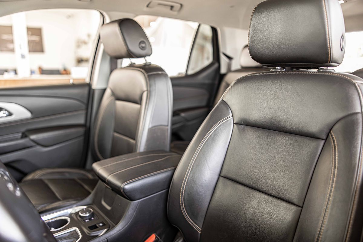 2020 Chevrolet Traverse RS photo 14