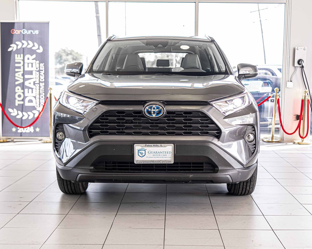 2021 Toyota RAV4 Hybrid XLE Premium photo 2