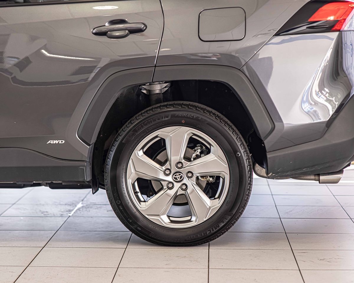 2021 Toyota RAV4 Hybrid XLE Premium photo 7