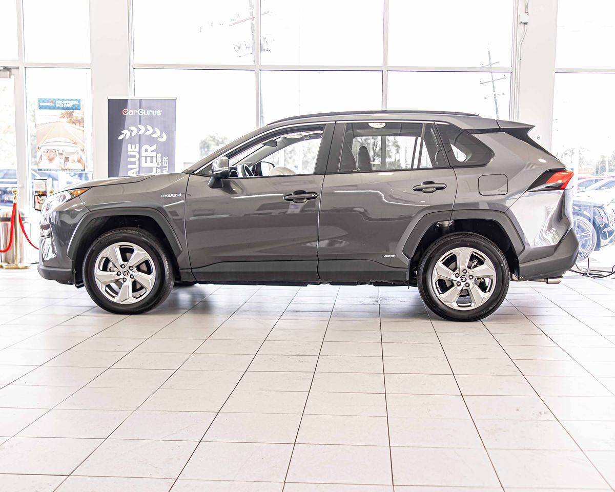 2021 Toyota RAV4 Hybrid XLE Premium photo 6