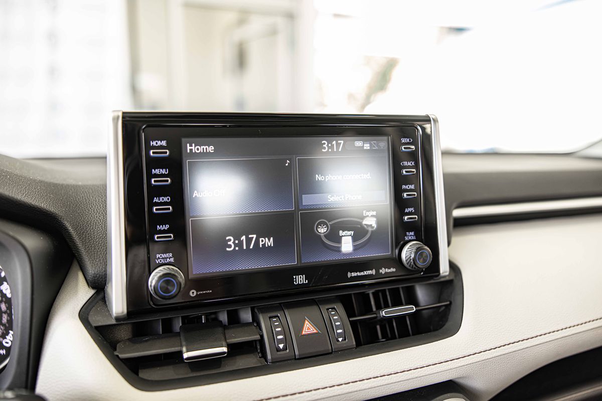 2021 Toyota RAV4 Hybrid XLE Premium photo 30
