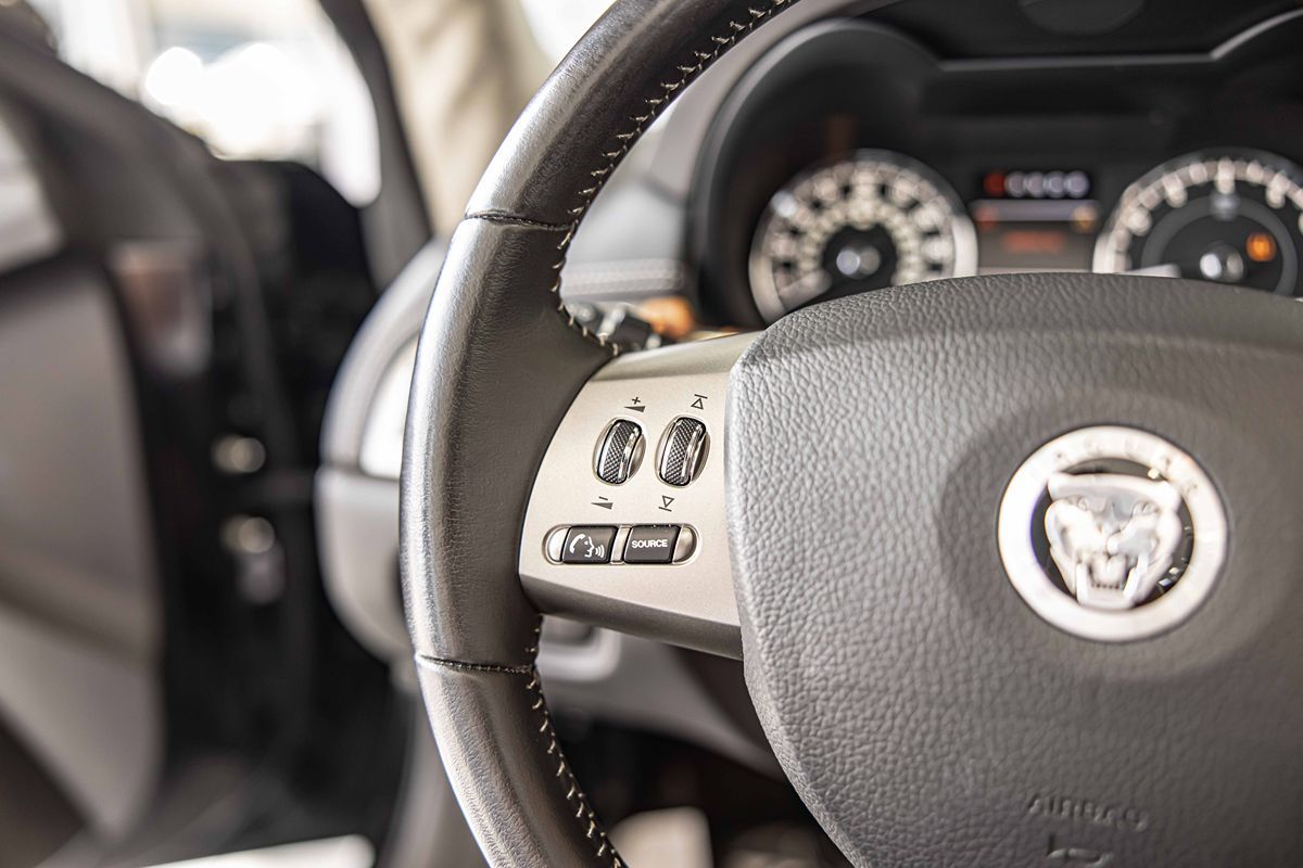 2011 Jaguar XK Base Convertible photo 24