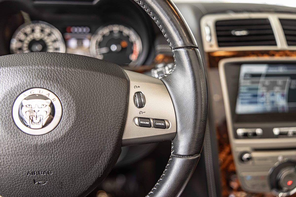 2011 Jaguar XK Base Convertible photo 25