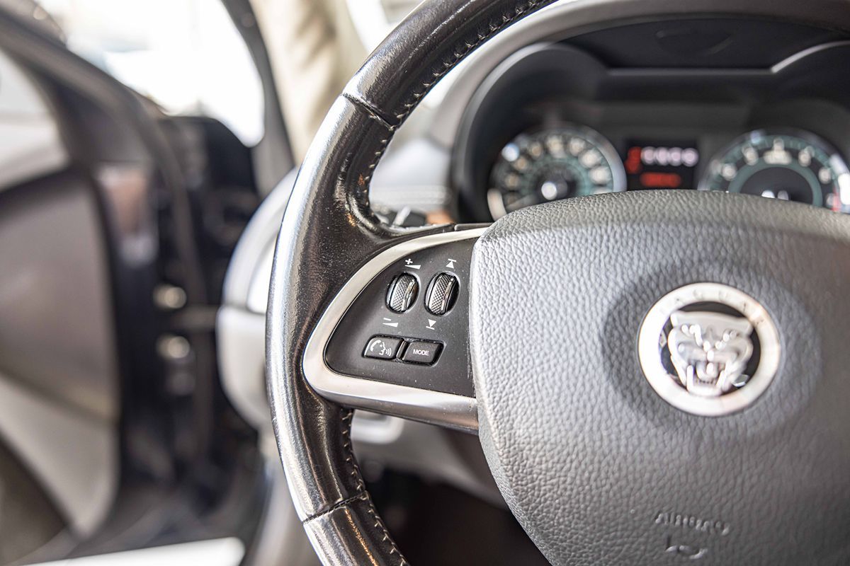 2012 Jaguar XK Base Convertible photo 23