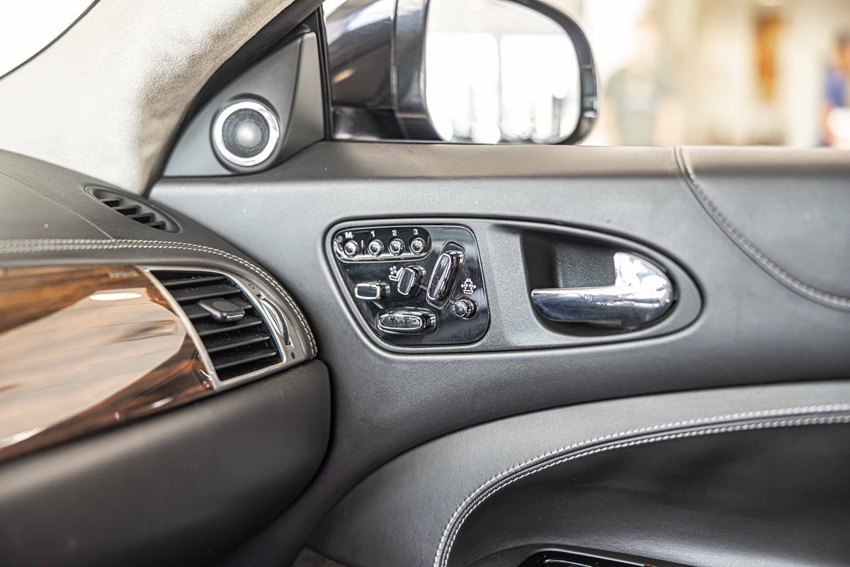 2012 Jaguar XK Base Convertible photo 27