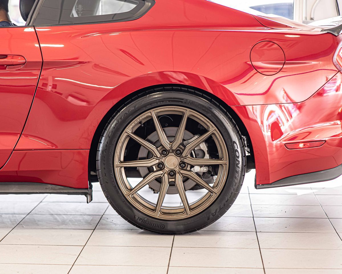 2020 Ford Mustang GT Premium photo 8