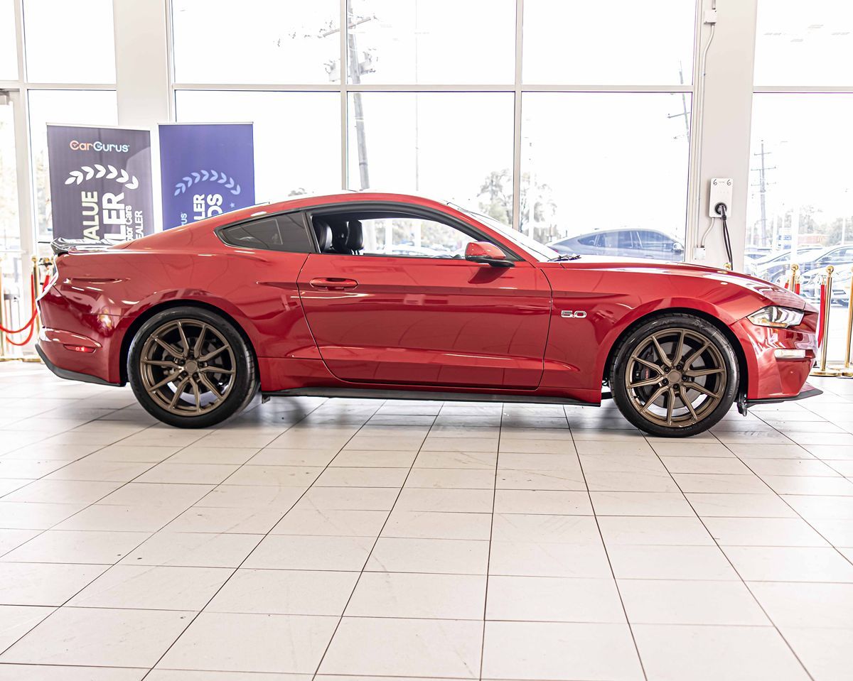 2020 Ford Mustang GT Premium photo 10