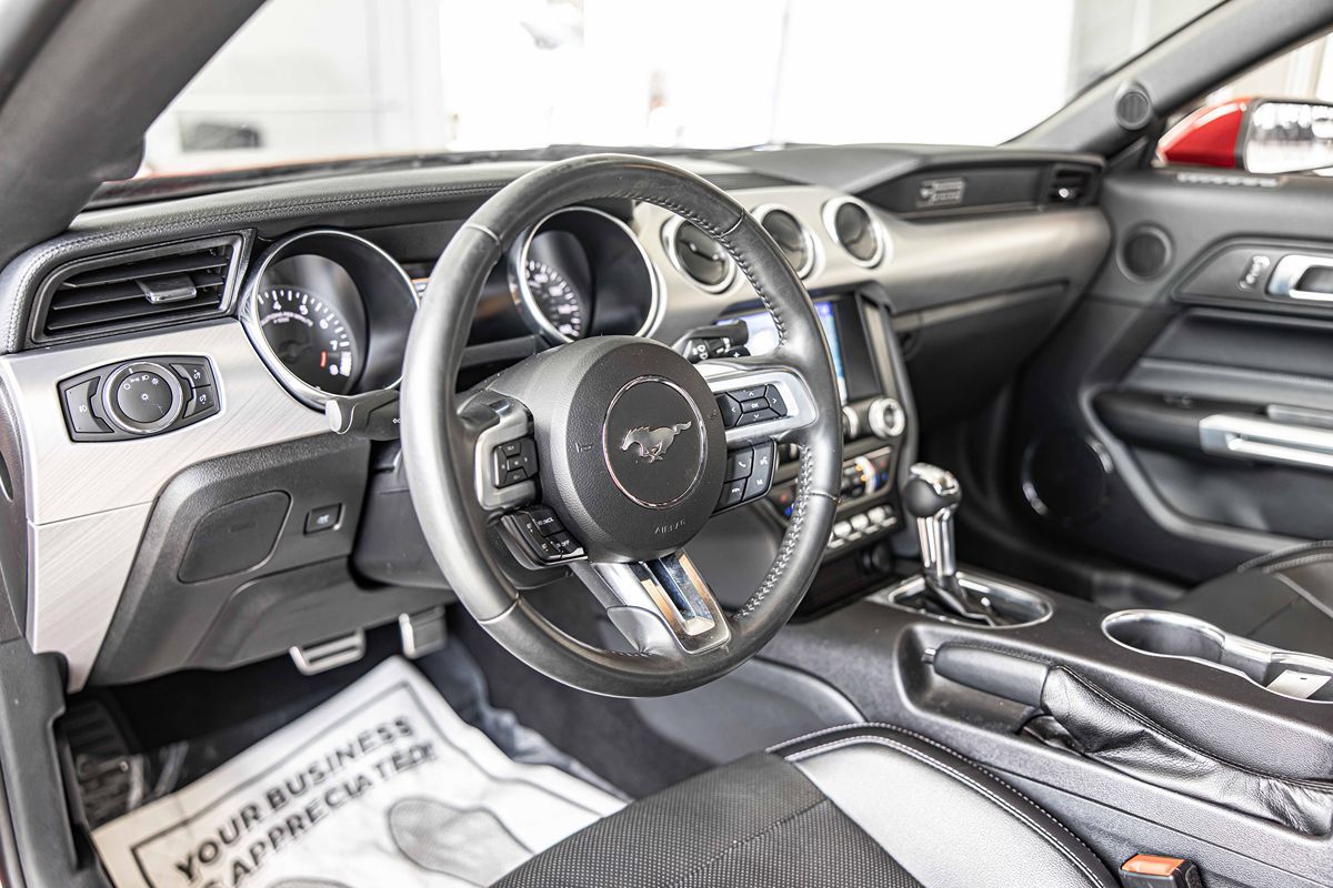 2020 Ford Mustang GT Premium photo 16