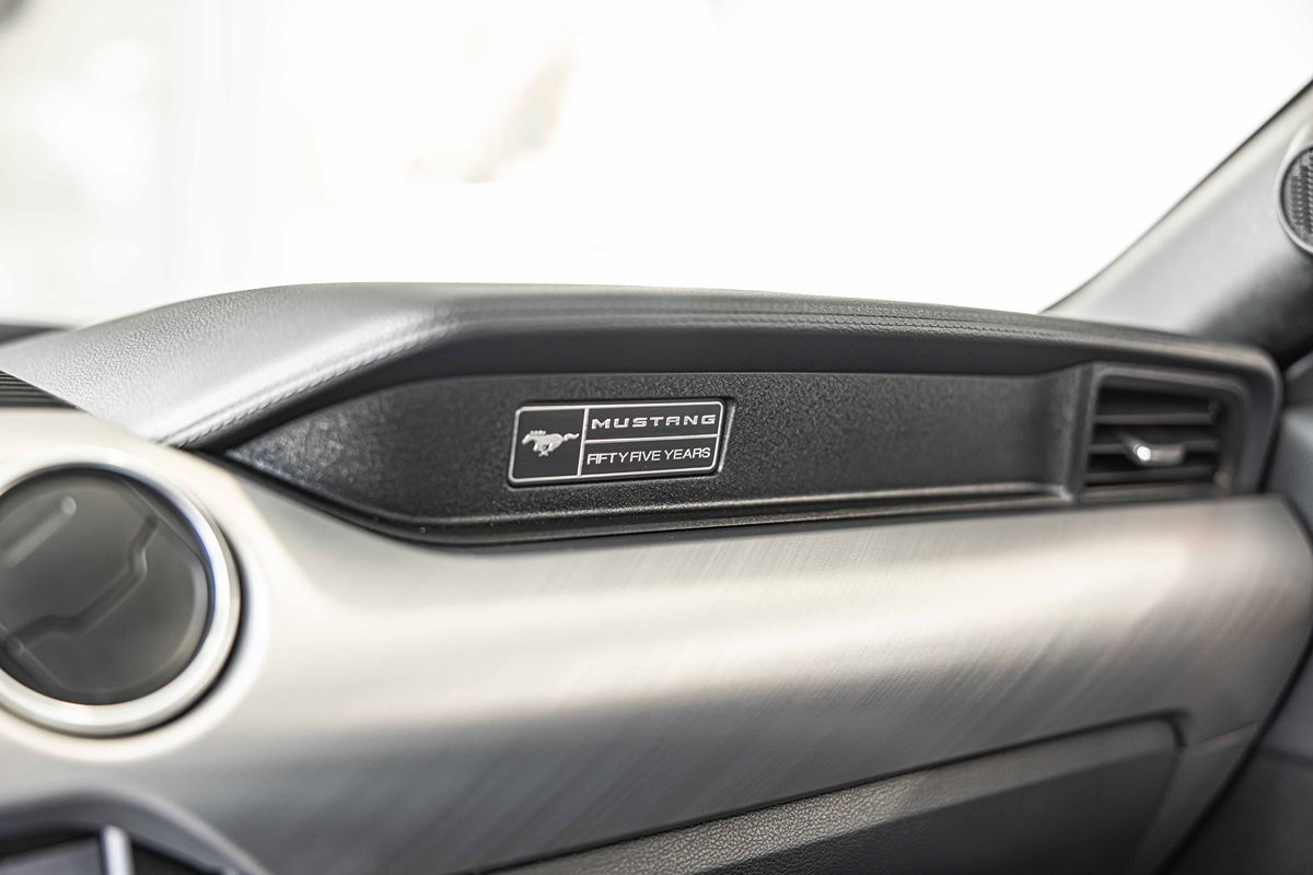 2020 Ford Mustang GT Premium photo 24