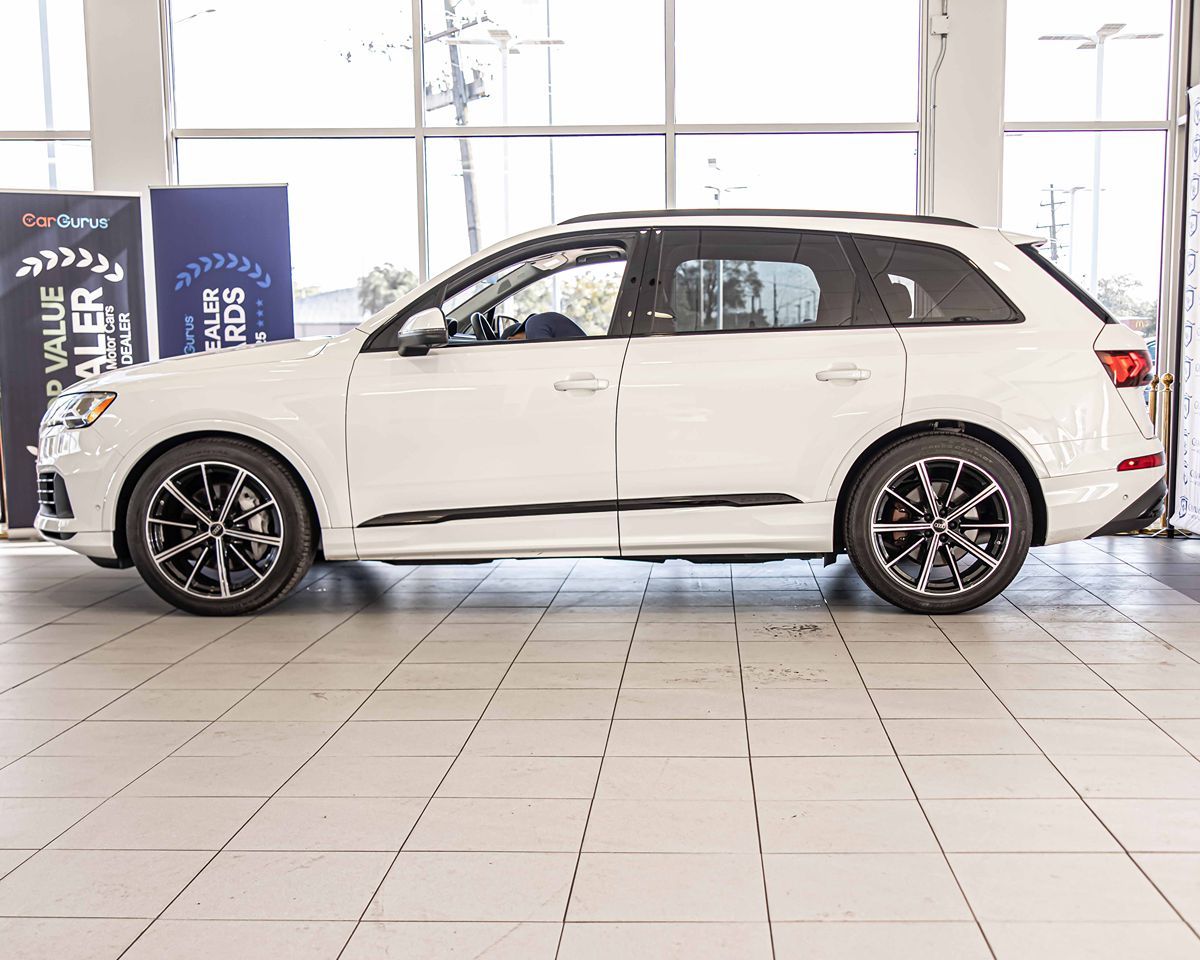 2023 Audi Q7 55 Prestige photo 6