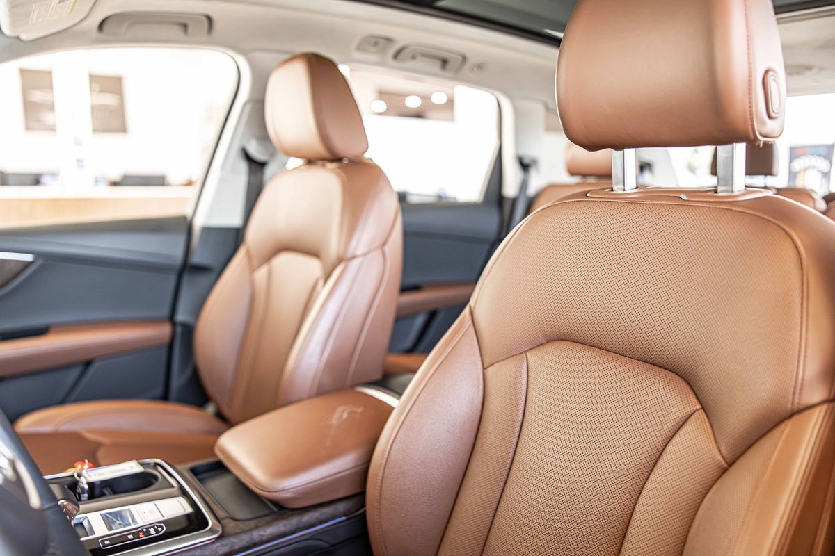 2023 Audi Q7 55 Prestige photo 16
